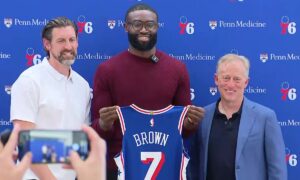 Jaylen Brown prezentowała w Filadelfii: „Kiedy usłyszałam o handlu, wyrzuciłam telefon”
