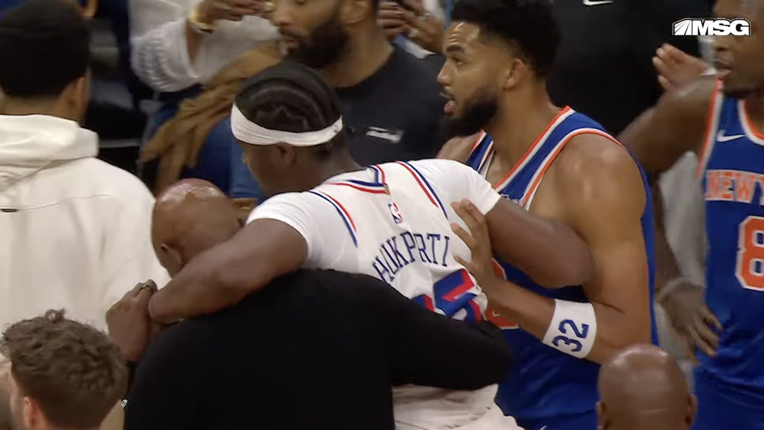 Ariel Hukporti (Sixers) cierpi na zerwanie ścięgna Achillesa