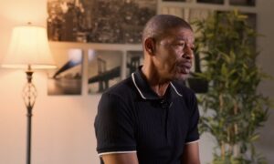 Muggsy Bogues wycofa swoją koszulkę w Charlotte!